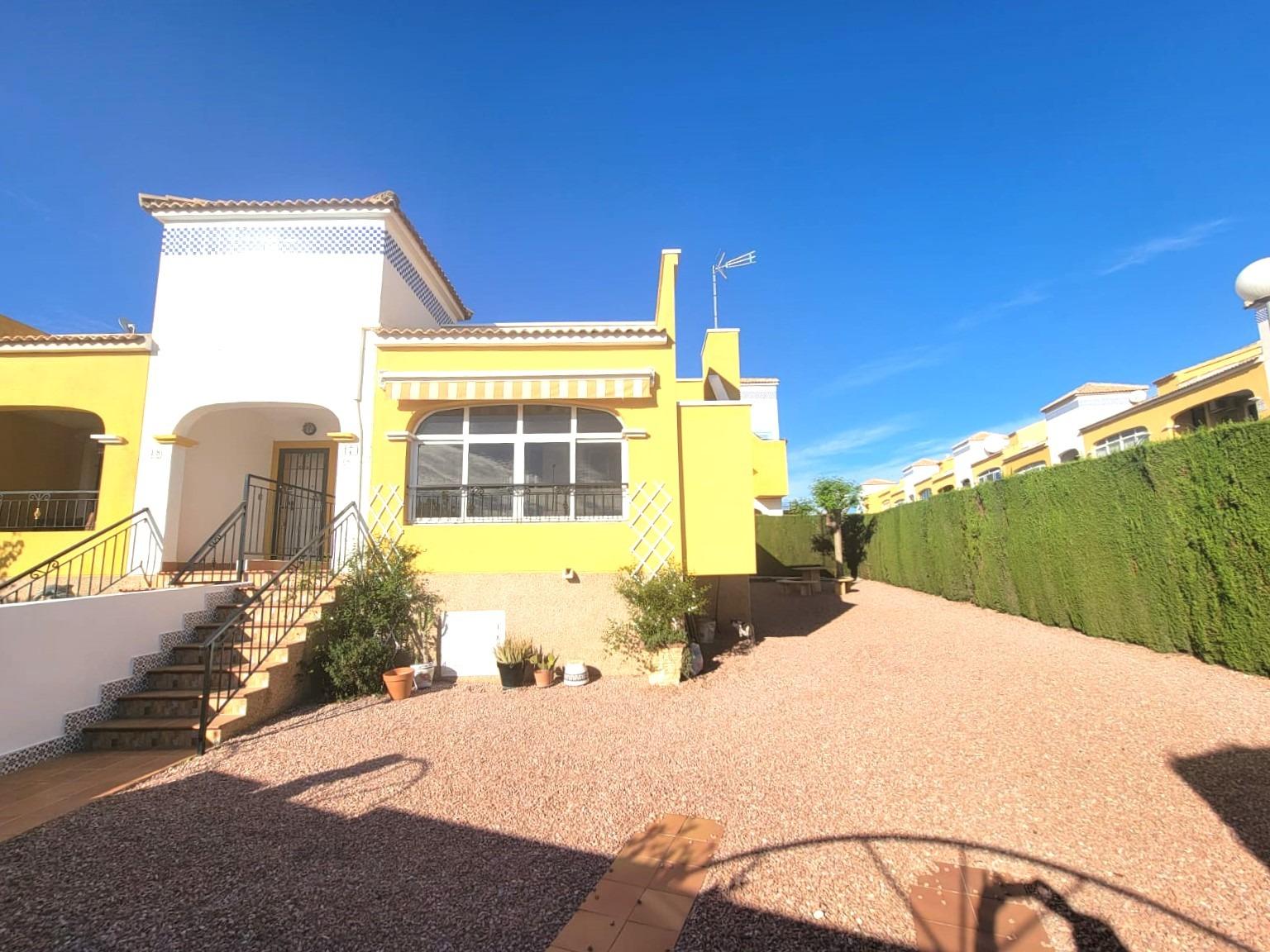 For sale - 3 Bedroom 1 Bathroom Town House in Los Montesinos - Los Montesinos - Urb. La Herrada  - Alicante