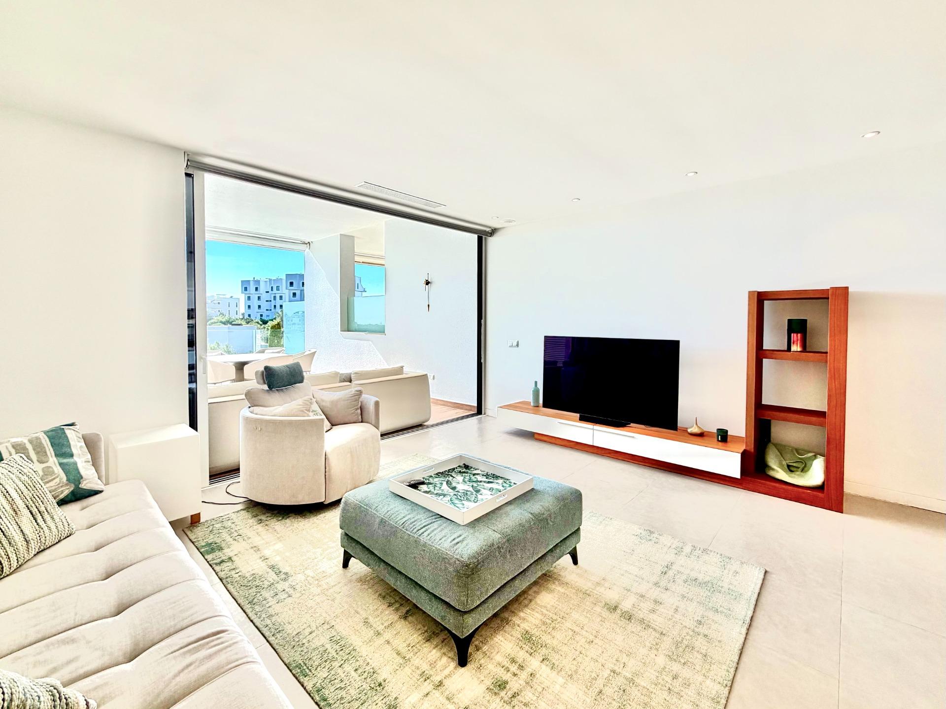 For sale - 2 Bedroom 2 Bathroom Apartment in Orihuela - Las Colinas Golf  - Alicante