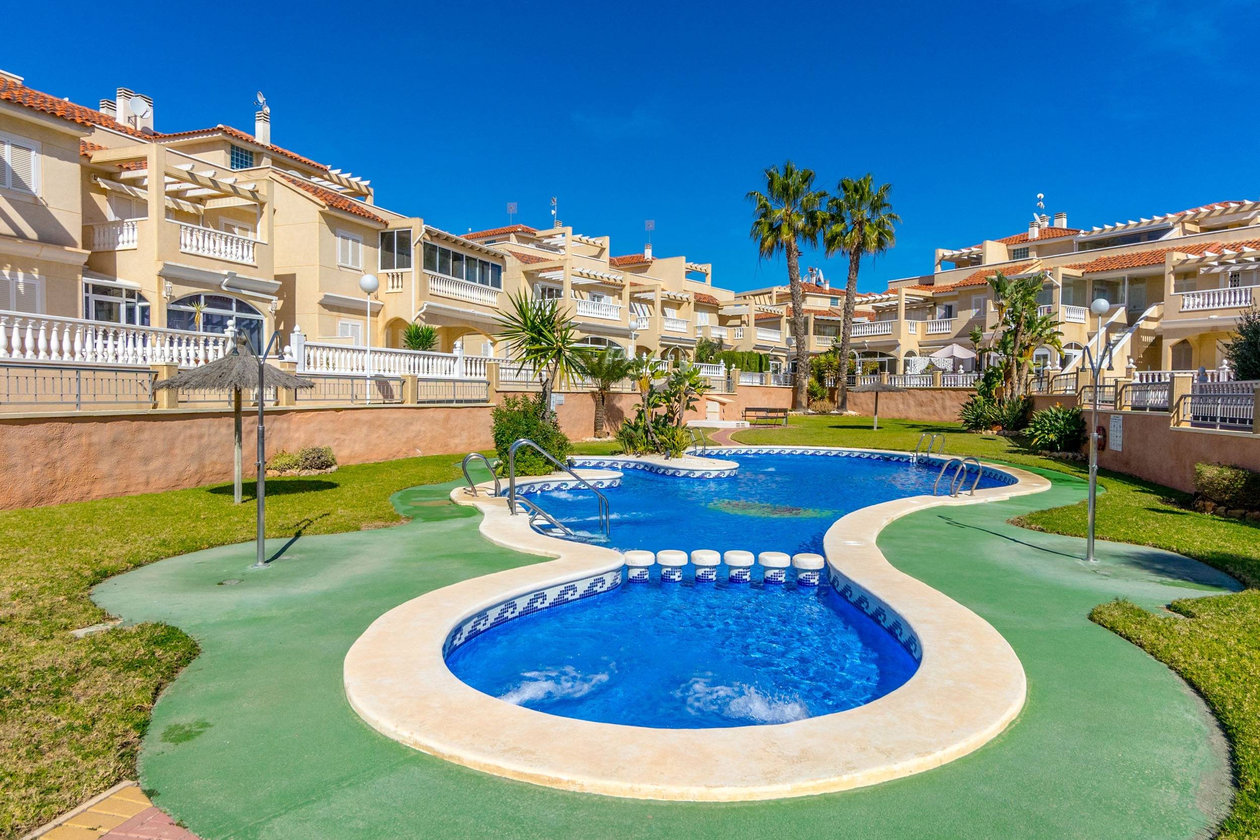 For sale - 2 Bedroom 2 Bathroom Duplex in Orihuela Costa - Playa Flamenca  - Alicante