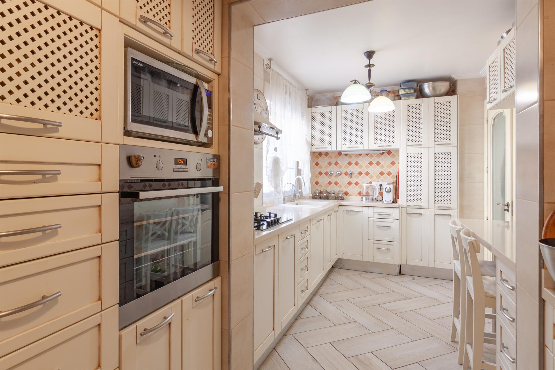 For sale - 4 Bedroom 1 Bathroom Villa in Orihuela Costa - Los Almendros-la Florida  - Alicante