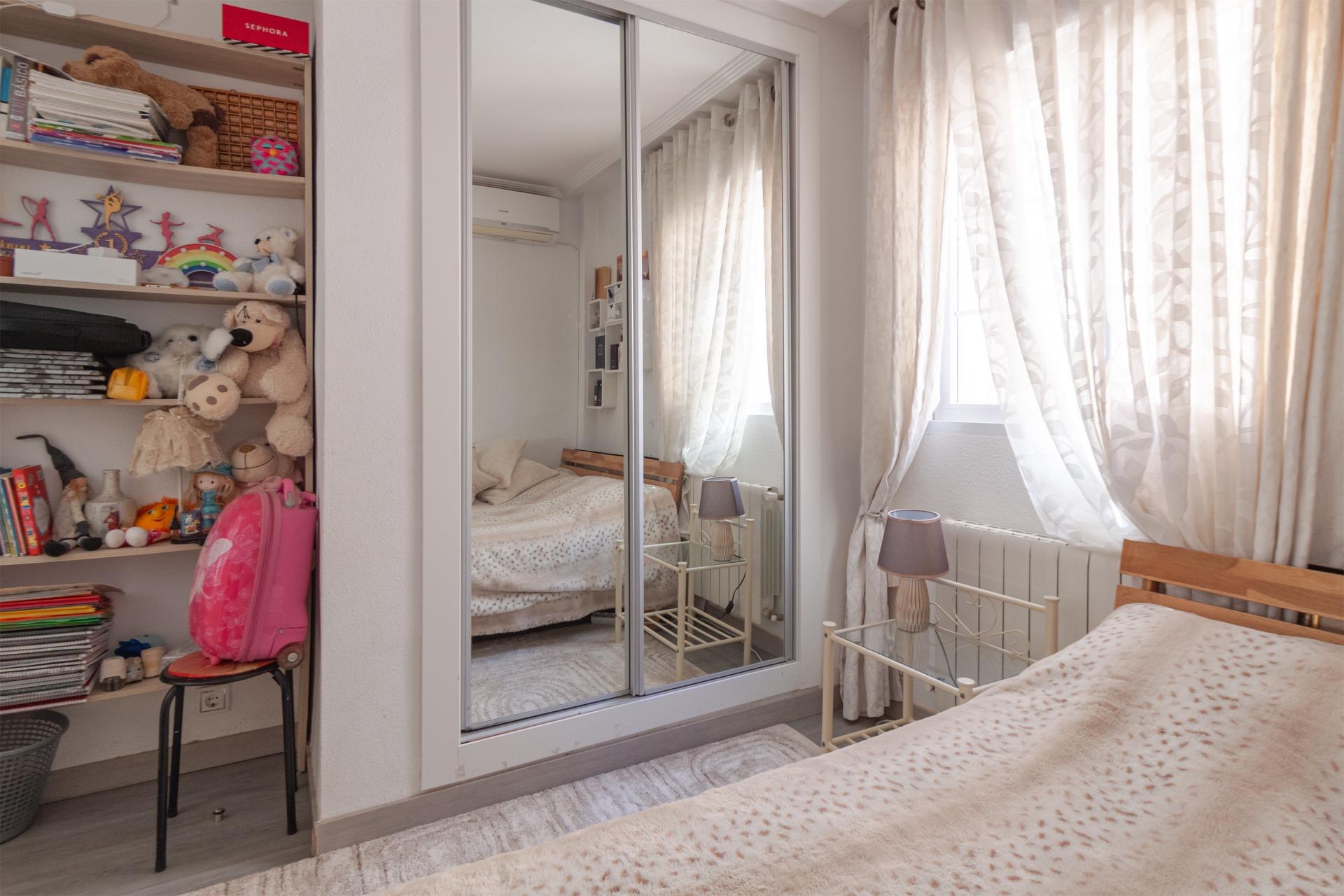 For sale - 4 Bedroom 1 Bathroom Villa in Orihuela Costa - Los Almendros-la Florida  - Alicante