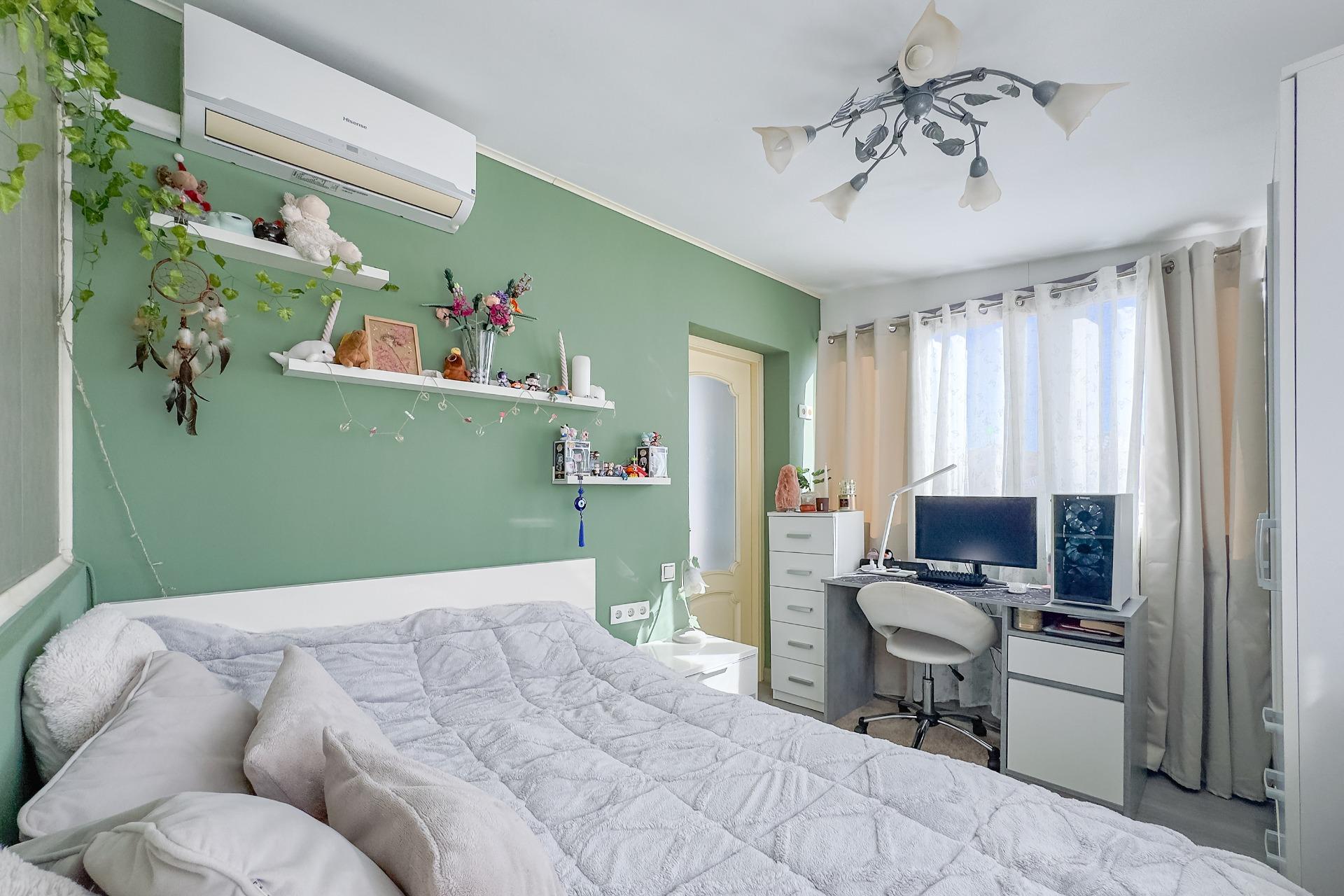 For sale - 4 Bedroom 1 Bathroom Villa in Orihuela Costa - Los Almendros-la Florida  - Alicante