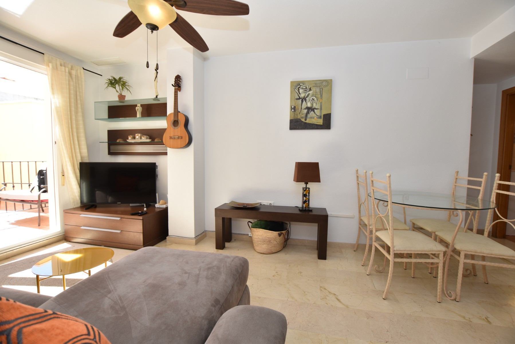 For sale - 2 Bedroom 1 Bathroom Apartment in Algorfa - Inland  - Alicante