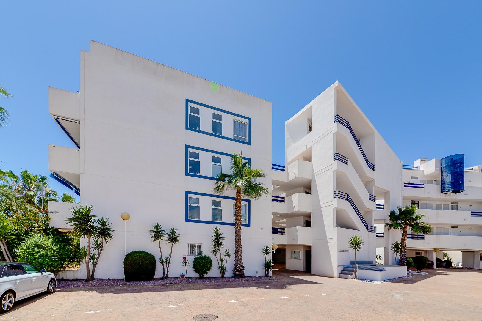 For sale - 2 Bedroom 2 Bathroom Apartment in Playa Flamenca - Orihuela Costa  - Alicante