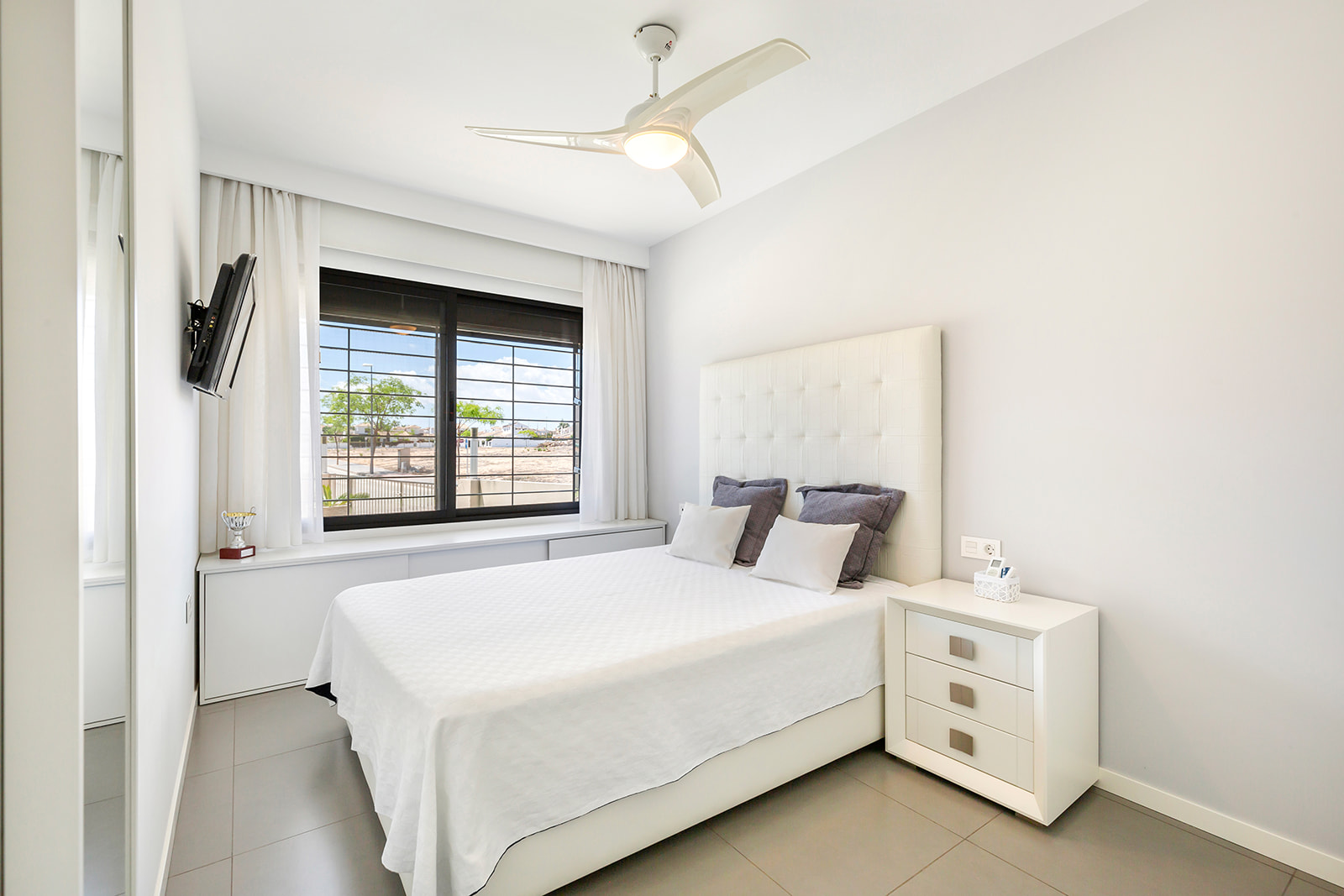 For sale - 4 Bedroom 3 Bathroom Apartment in Pilar de la Horadada - Torre de la Horadada  - Alicante