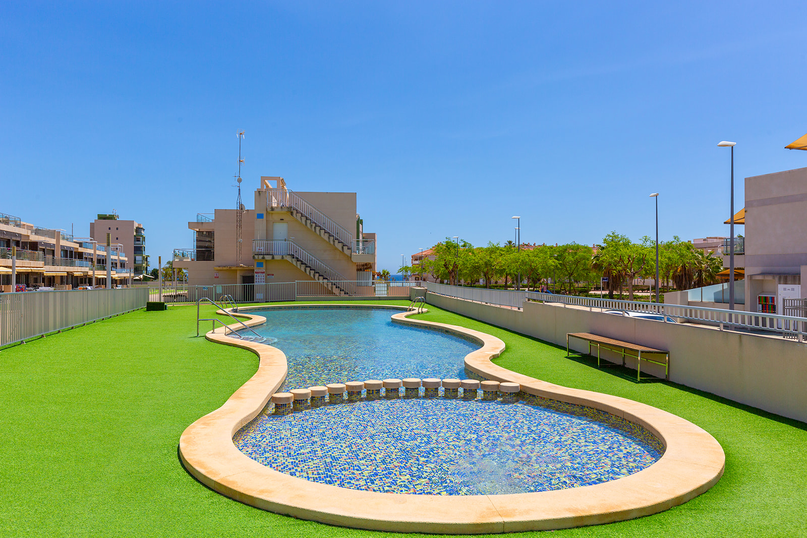 For sale - 4 Bedroom 3 Bathroom Apartment in Pilar de la Horadada - Torre de la Horadada  - Alicante