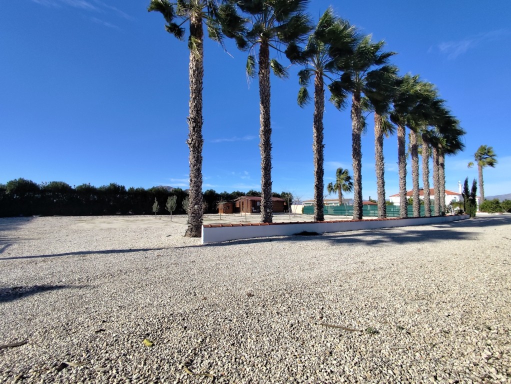 For sale - 3 Bedroom 2 Bathroom Villa in El Mudamiento -  - Alicante