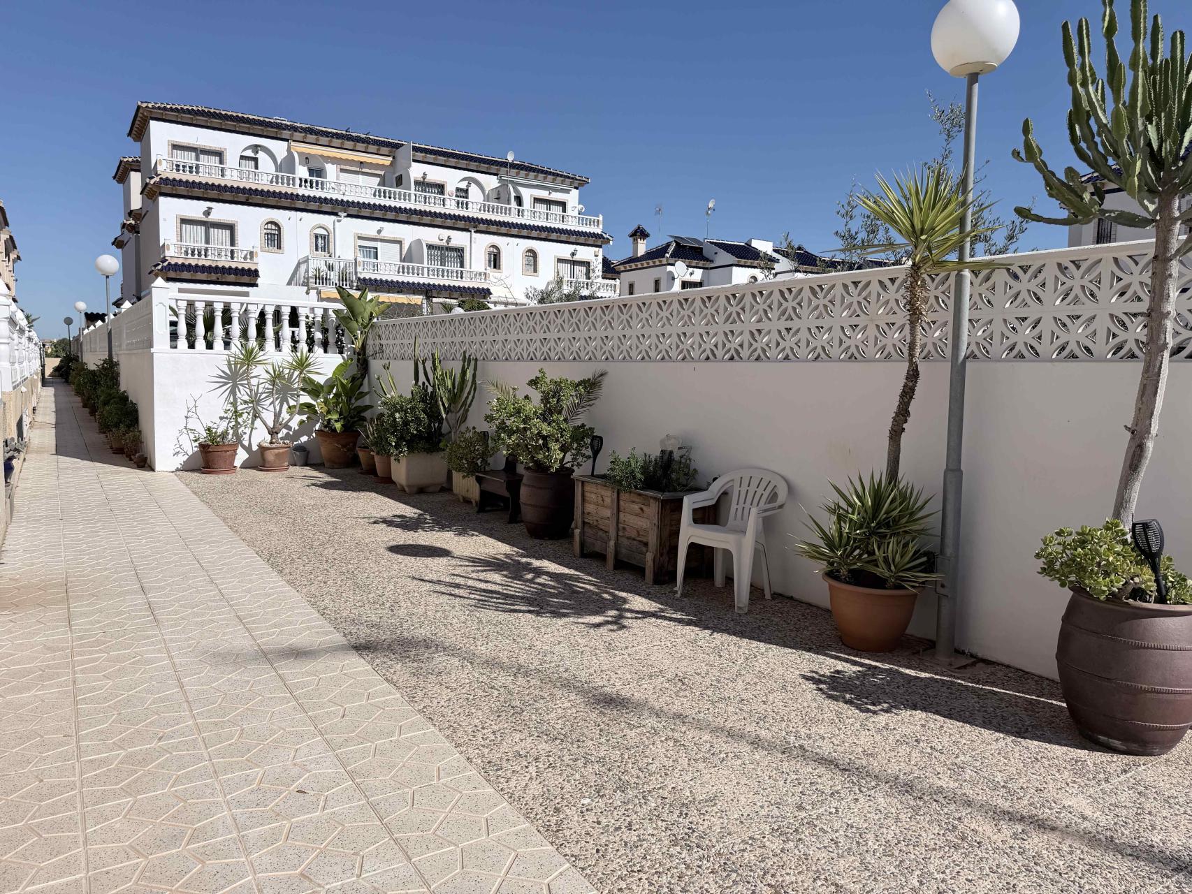 For sale - 3 Bedroom 3 Bathroom Town House in Orihuela Costa - Costa Blanca  - Alicante