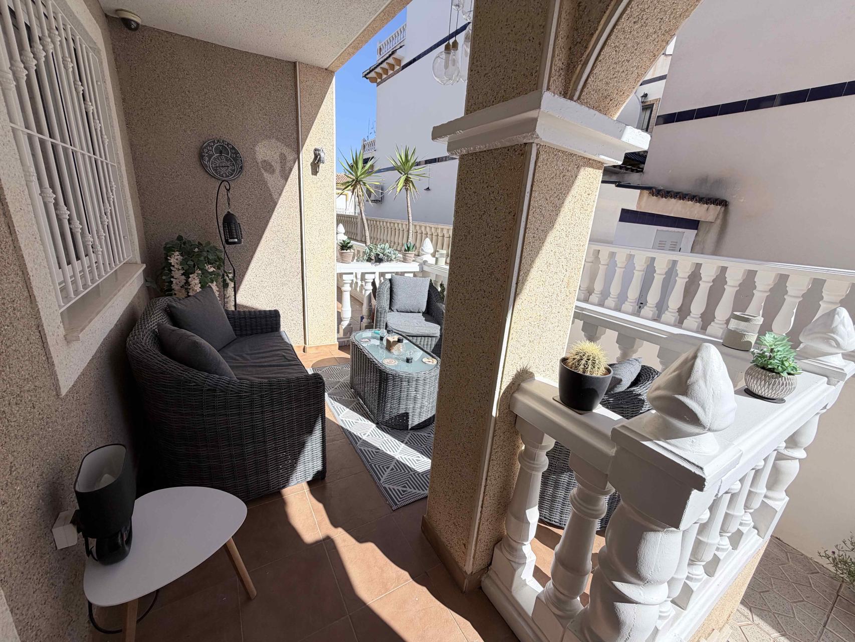 For sale - 3 Bedroom 3 Bathroom Town House in Orihuela Costa - Costa Blanca  - Alicante