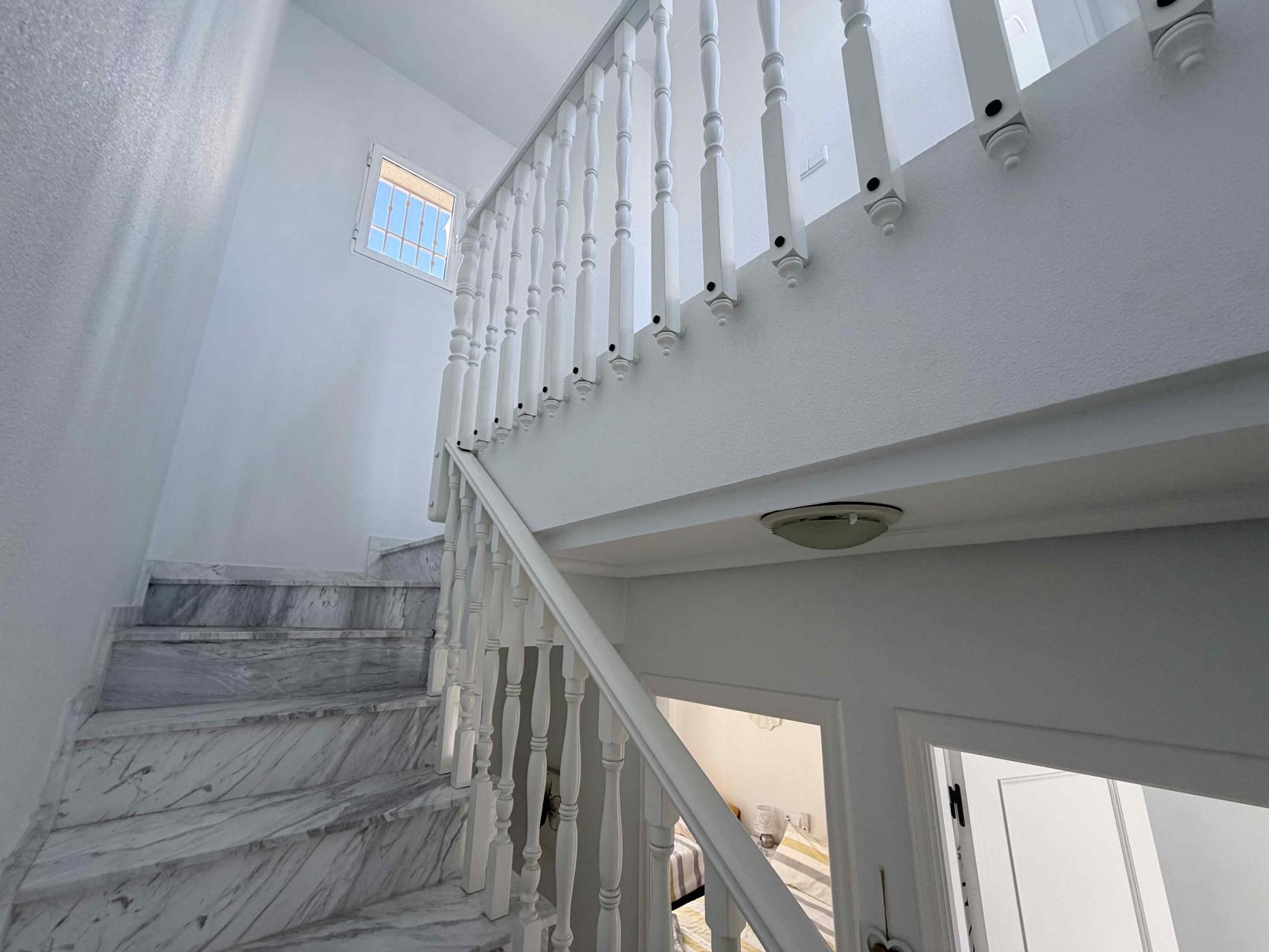 For sale - 3 Bedroom 3 Bathroom Town House in Orihuela Costa - Costa Blanca  - Alicante