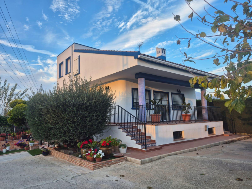 3 Bedroom 2 Bathroom Finca in Orihuela