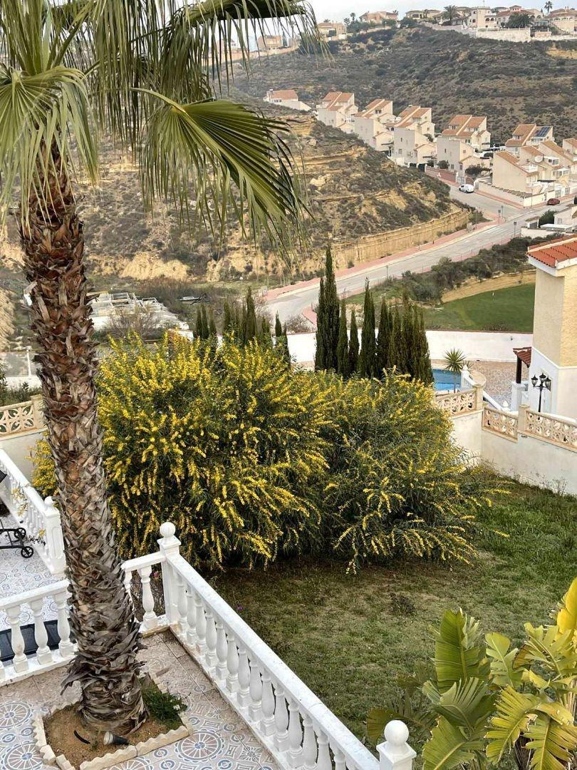 For sale - 7 Bedroom 3 Bathroom Villa in Ciudad Quesada - La Marquesa  - Alicante