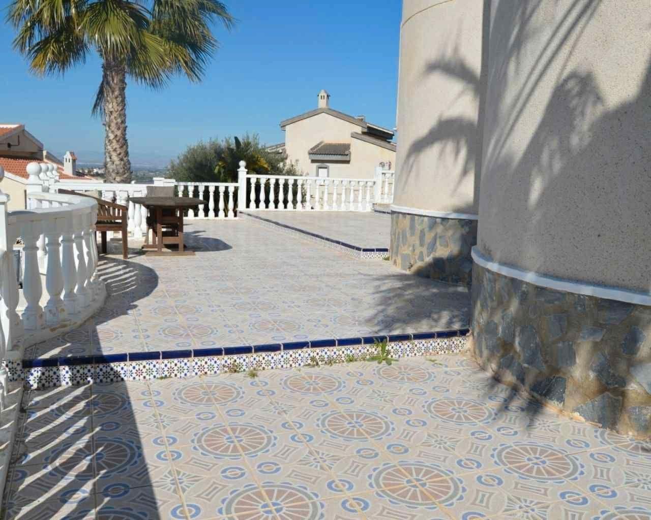 For sale - 7 Bedroom 3 Bathroom Villa in Ciudad Quesada - La Marquesa  - Alicante