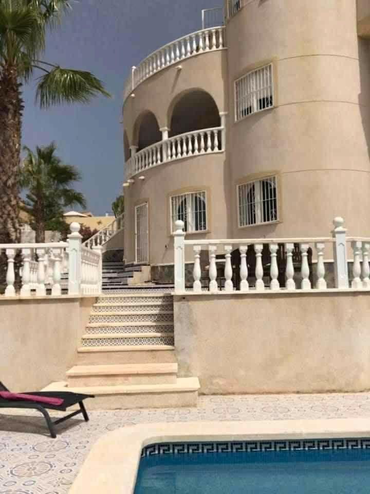For sale - 7 Bedroom 3 Bathroom Villa in Ciudad Quesada - La Marquesa  - Alicante
