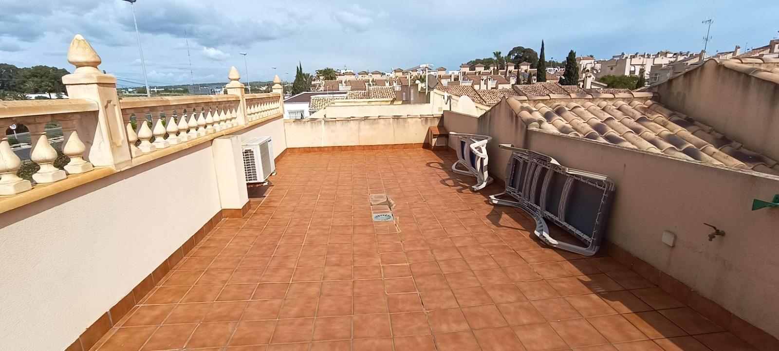 For sale - 3 Bedroom 2 Bathroom Semi Detached in Guardamar del Segura - Urbanizaciones  - Alicante