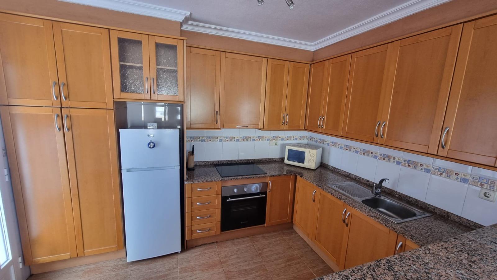 For sale - 3 Bedroom 2 Bathroom Semi Detached in Guardamar del Segura - Urbanizaciones  - Alicante