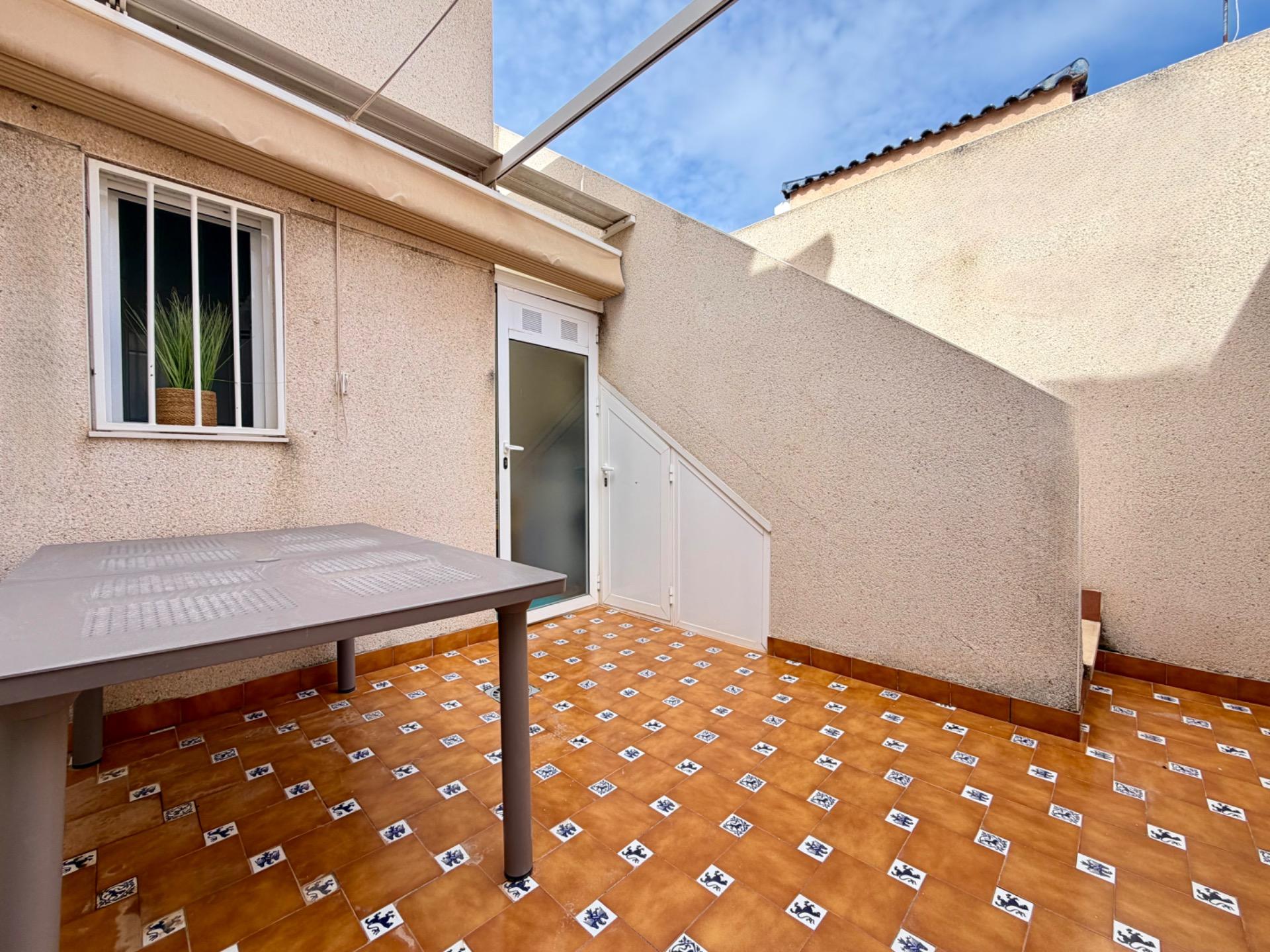 For sale - 2 Bedroom 2 Bathroom Semi Detached in Rojales - Pueblo  - Alicante