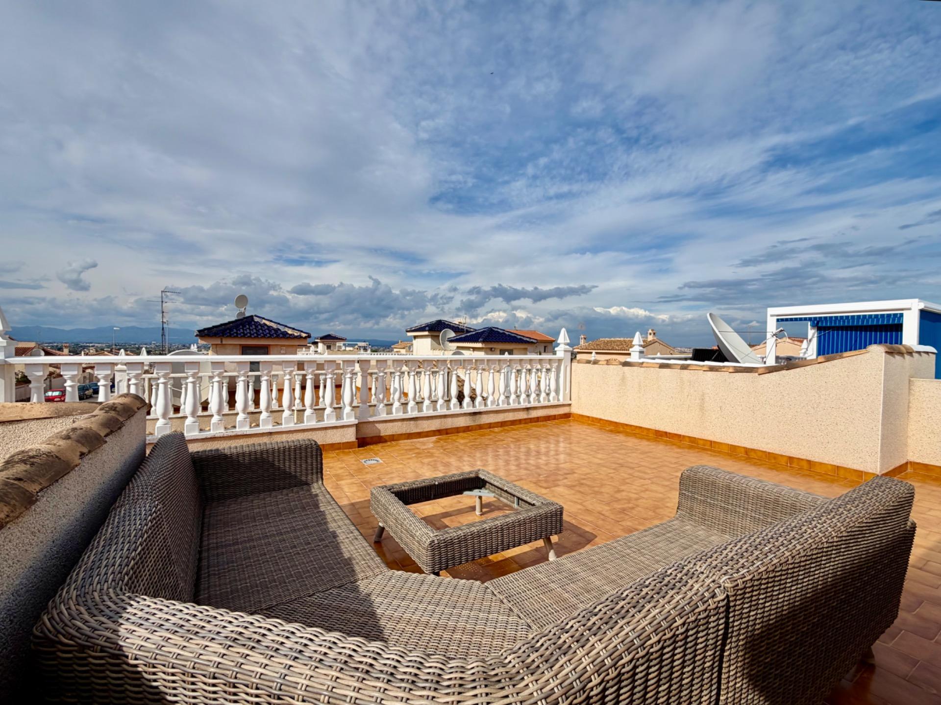 For sale - 2 Bedroom 2 Bathroom Semi Detached in Rojales - Pueblo  - Alicante