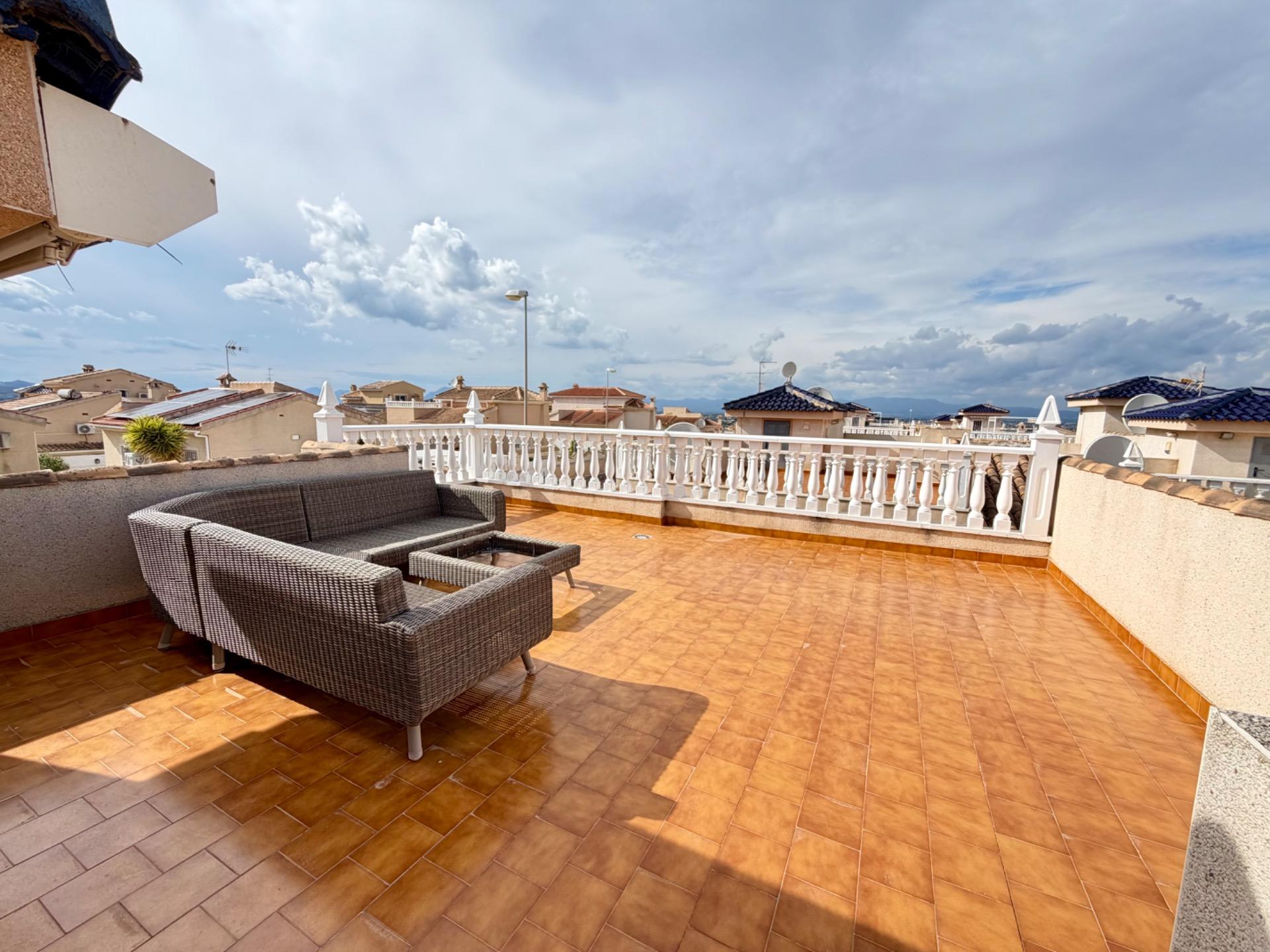 For sale - 2 Bedroom 2 Bathroom Semi Detached in Rojales - Pueblo  - Alicante