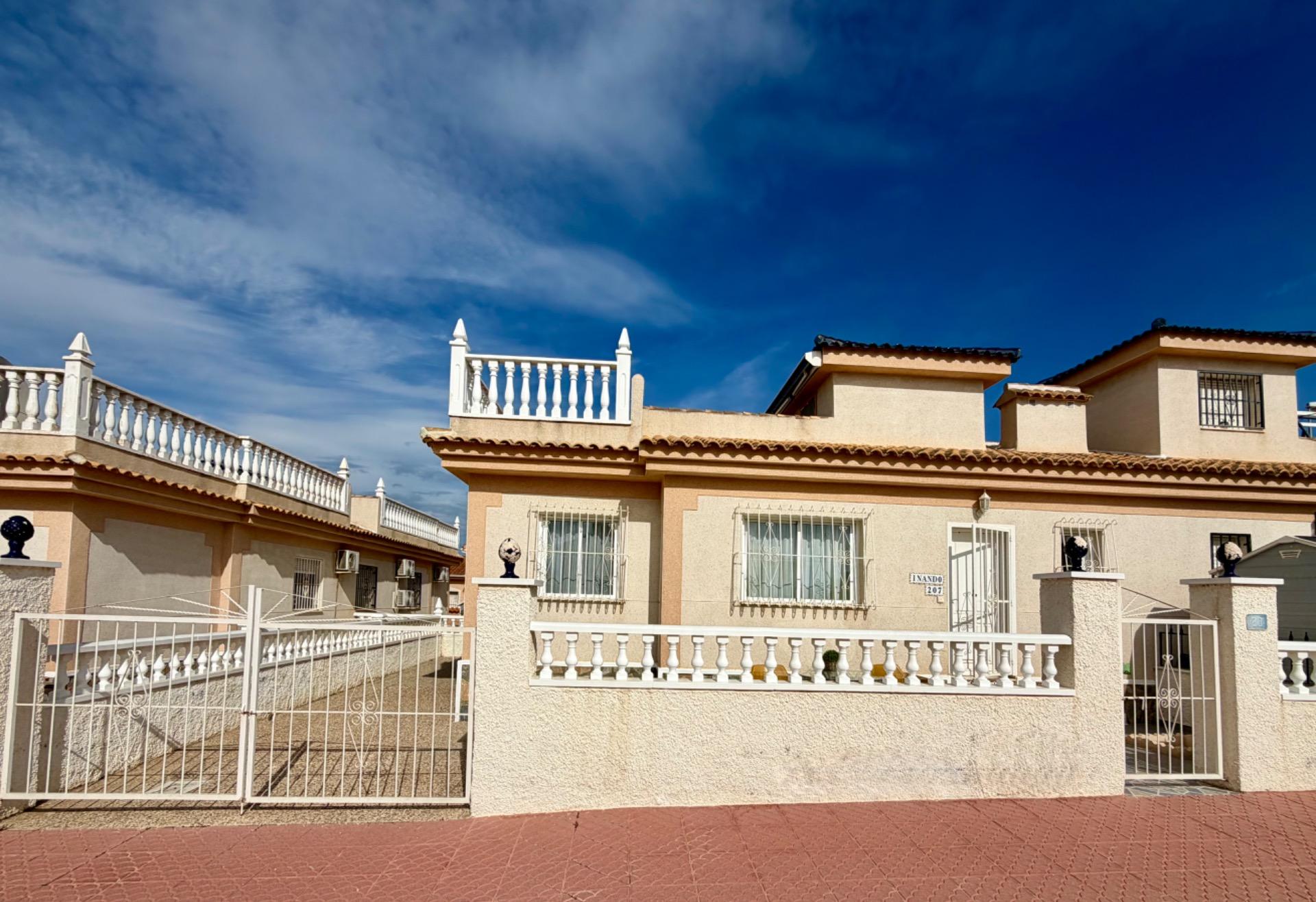 For sale - 2 Bedroom 2 Bathroom Semi Detached in Rojales - Pueblo  - Alicante