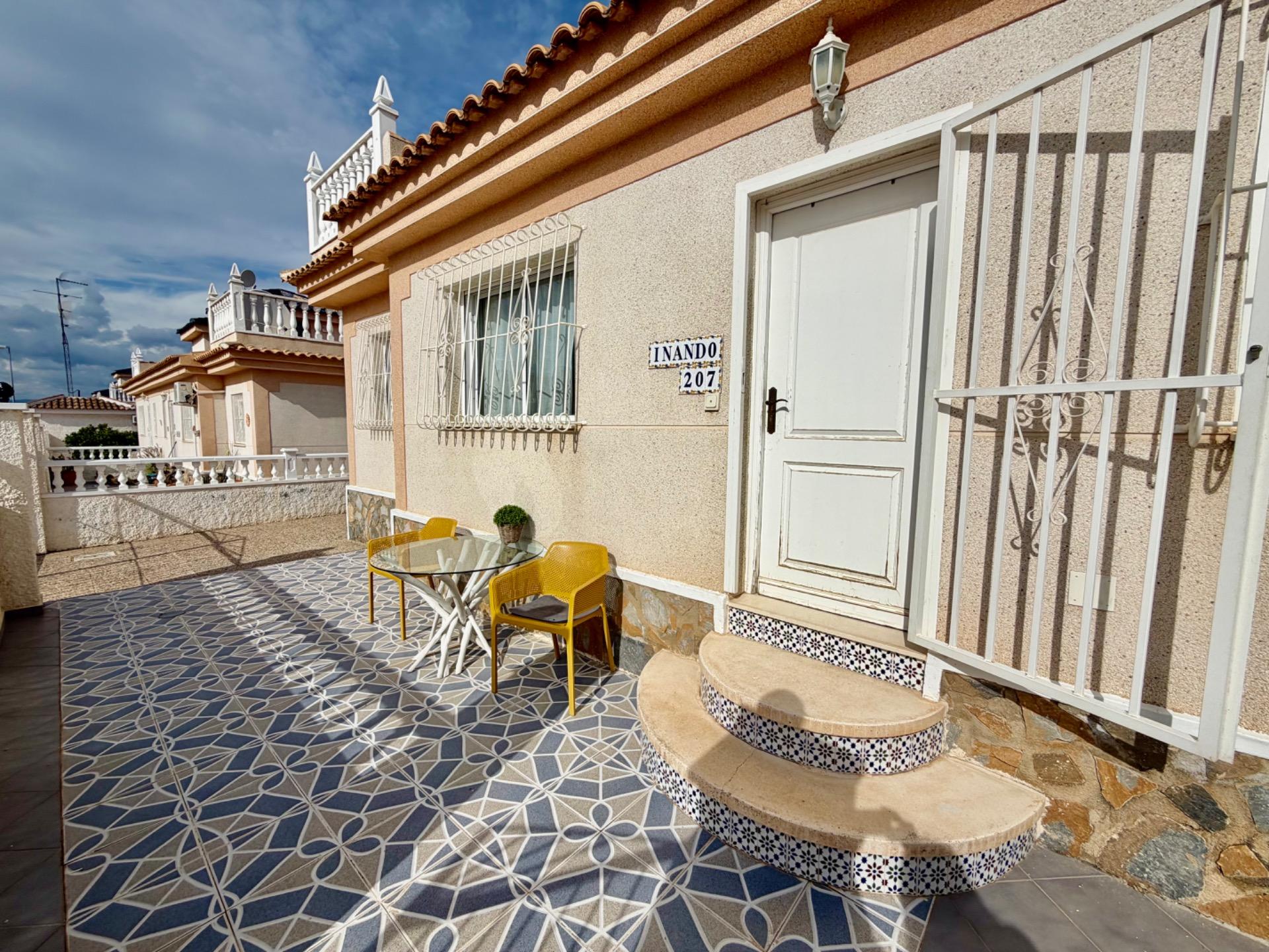 For sale - 2 Bedroom 2 Bathroom Semi Detached in Rojales - Pueblo  - Alicante