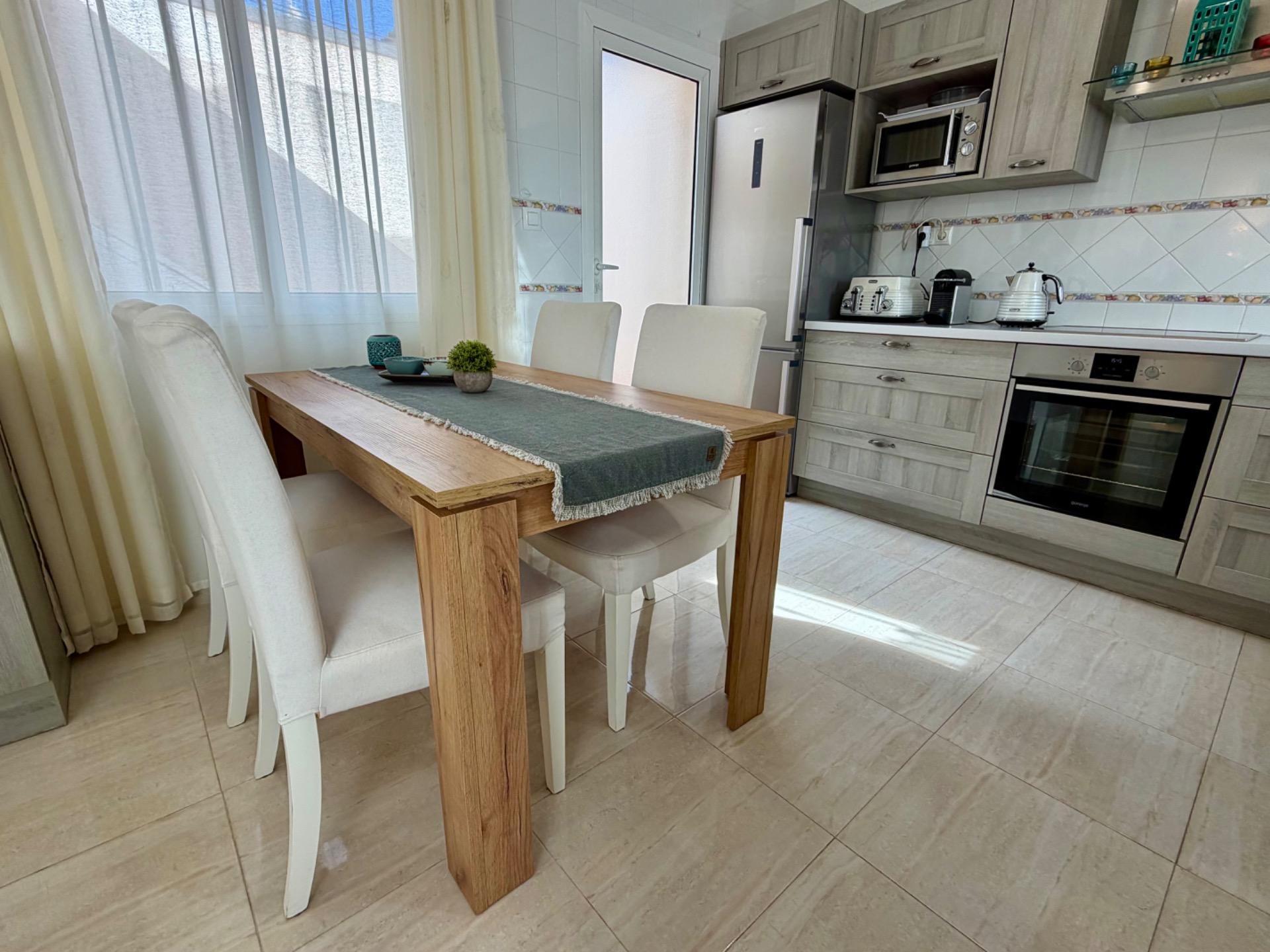 For sale - 2 Bedroom 2 Bathroom Semi Detached in Rojales - Pueblo  - Alicante