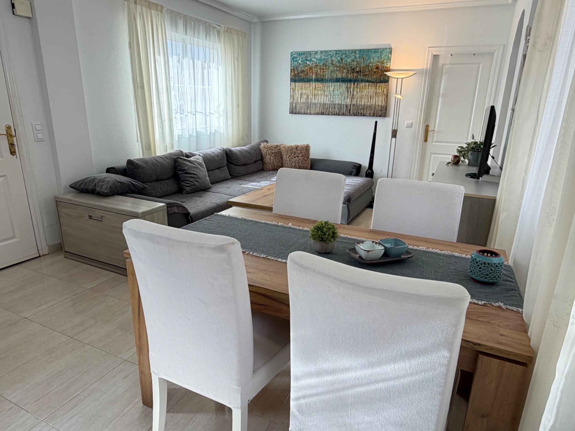 For sale - 2 Bedroom 2 Bathroom Semi Detached in Rojales - Pueblo  - Alicante