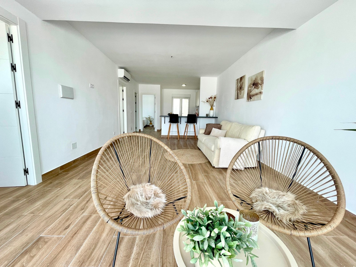For sale - 3 Bedroom 1 Bathroom House in Ciudad Quesada - Rojales Centro  - Alicante