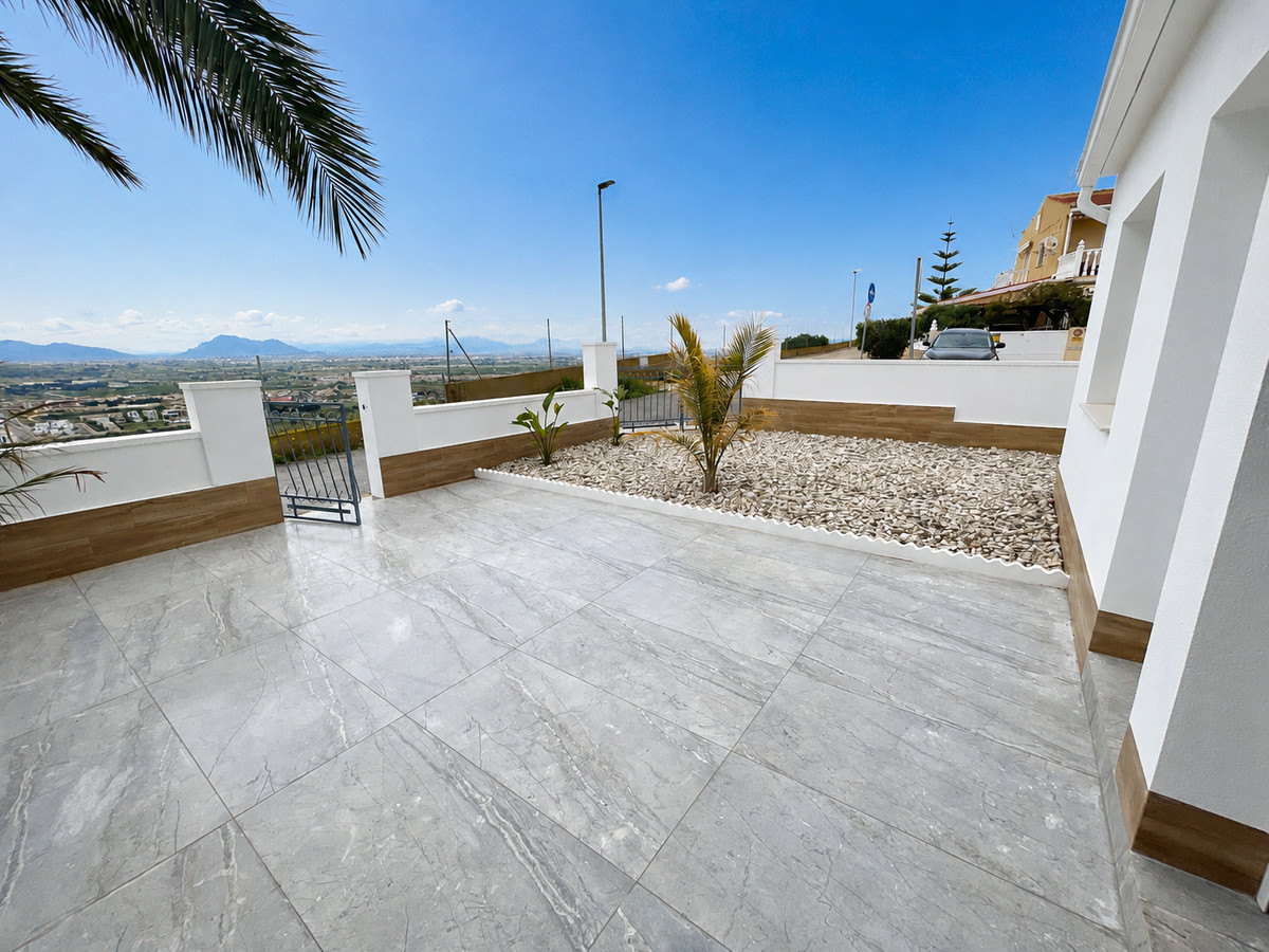 For sale - 3 Bedroom 1 Bathroom House in Ciudad Quesada - Rojales Centro  - Alicante