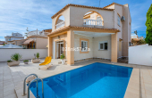 76-R5316550/75505, 4 Bedroom 2 Bathroom House - Detached Villa in Orihuela