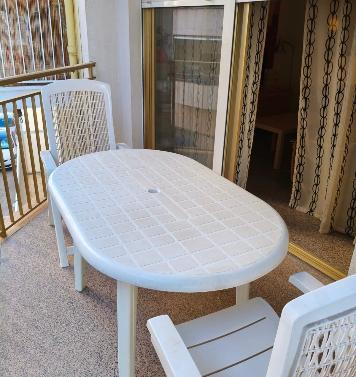 For sale - 3 Bedroom 2 Bathroom Apartment - Middle Floor Apartment in Santa Pola - Santa Pola Centro  - Alicante