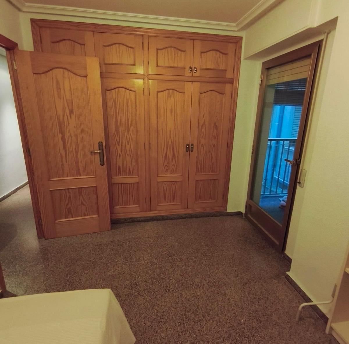 For sale - 3 Bedroom 2 Bathroom Apartment - Middle Floor Apartment in Santa Pola - Santa Pola Centro  - Alicante