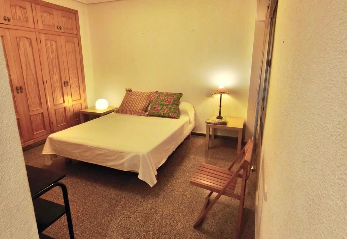 For sale - 3 Bedroom 2 Bathroom Apartment - Middle Floor Apartment in Santa Pola - Santa Pola Centro  - Alicante