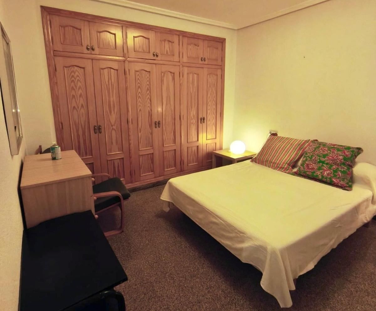 For sale - 3 Bedroom 2 Bathroom Apartment - Middle Floor Apartment in Santa Pola - Santa Pola Centro  - Alicante