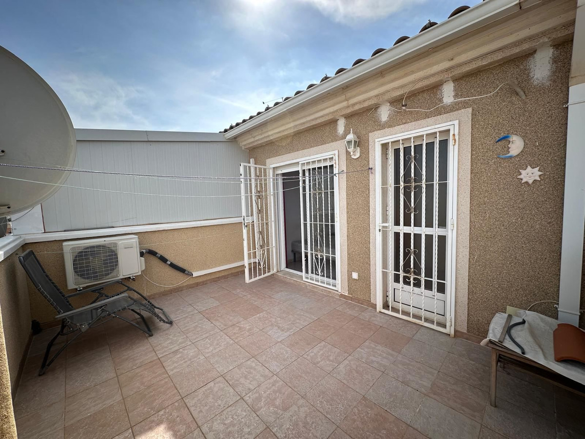 For sale - 3 Bedroom 3 Bathroom House - Townhouse in Orihuela - Punta Prima  - Alicante