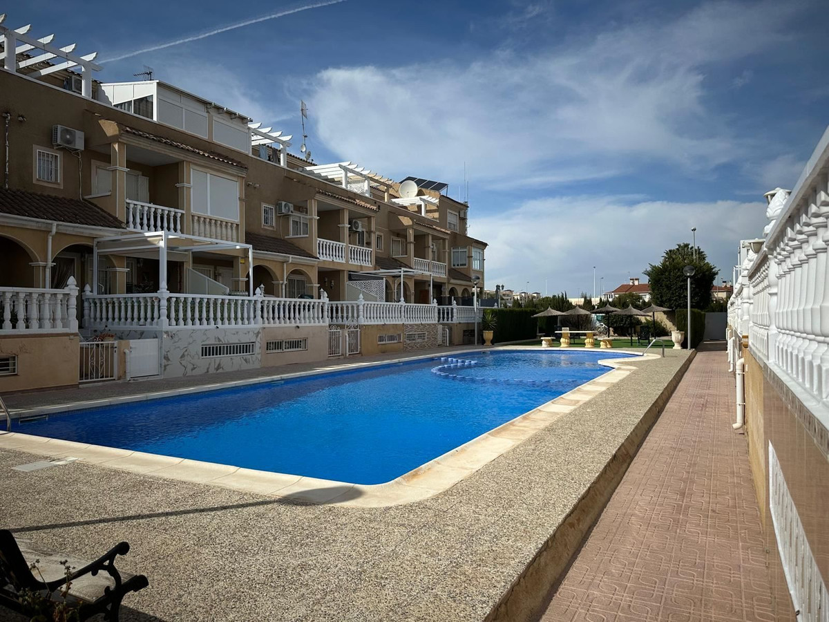 For sale - 3 Bedroom 3 Bathroom House - Townhouse in Orihuela - Punta Prima  - Alicante