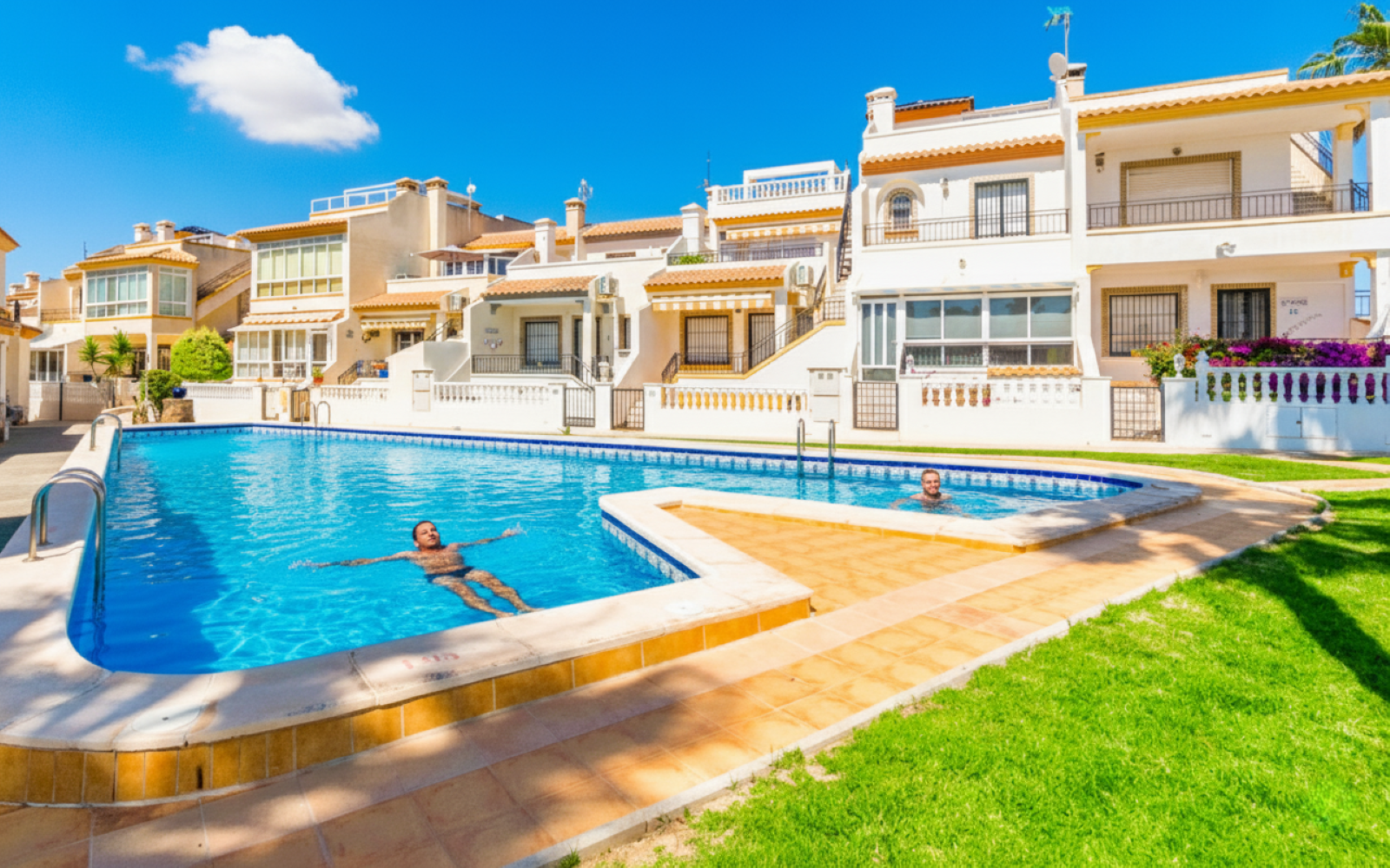 Withdrawn from sale - 3 Bedroom 2 Bathroom Detached Villa in Playa Flamenca - Playa Flamenca  - Alicante