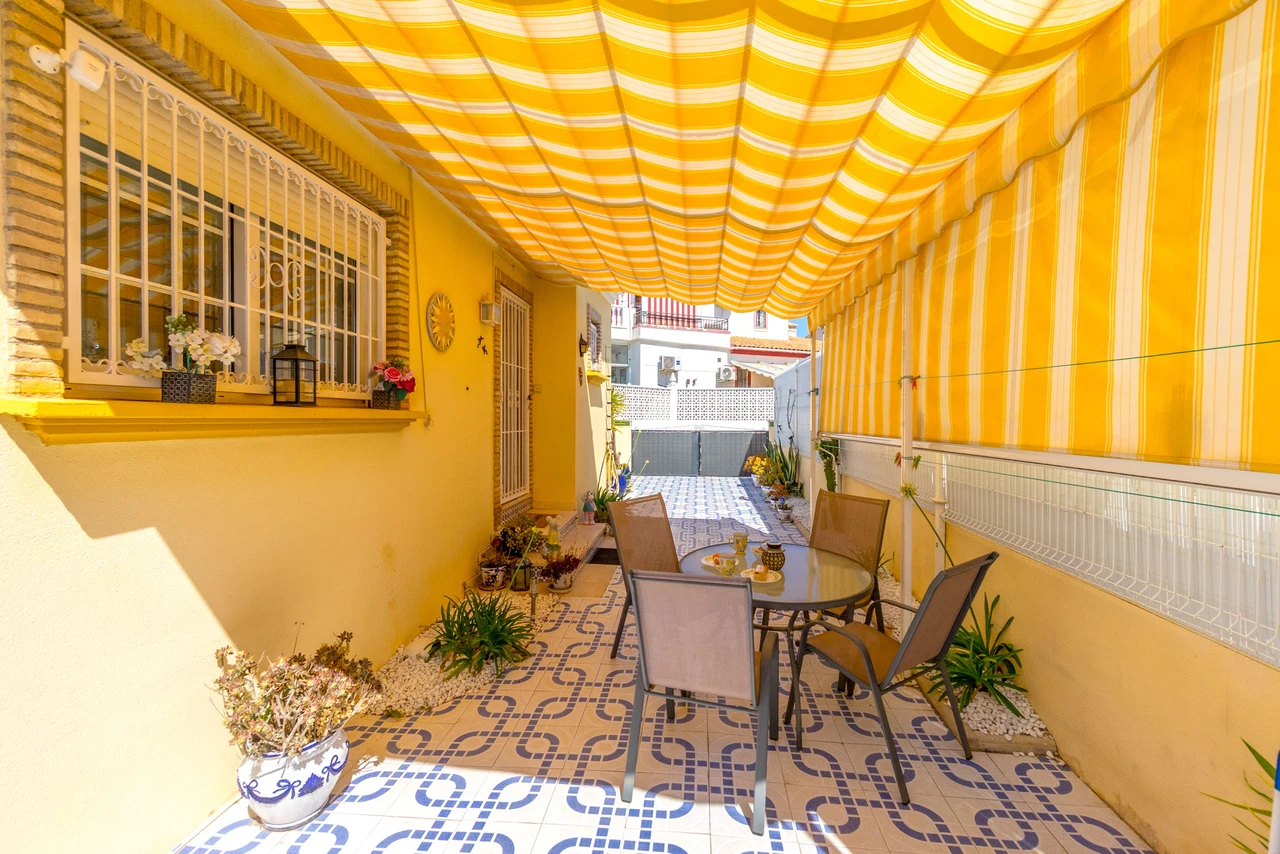 Withdrawn from sale - 3 Bedroom 2 Bathroom Detached Villa in Playa Flamenca - Playa Flamenca  - Alicante