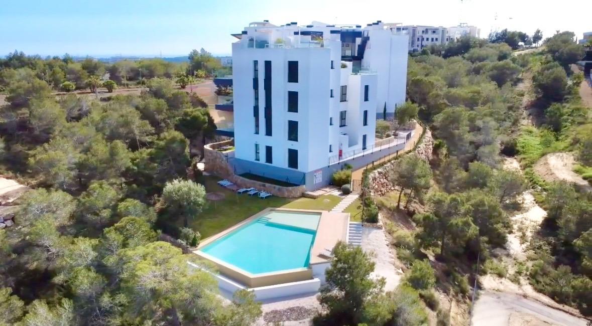 For sale - 2 Bedroom 2 Bathroom Apartment in Orihuela - Las Colinas Golf  - Alicante