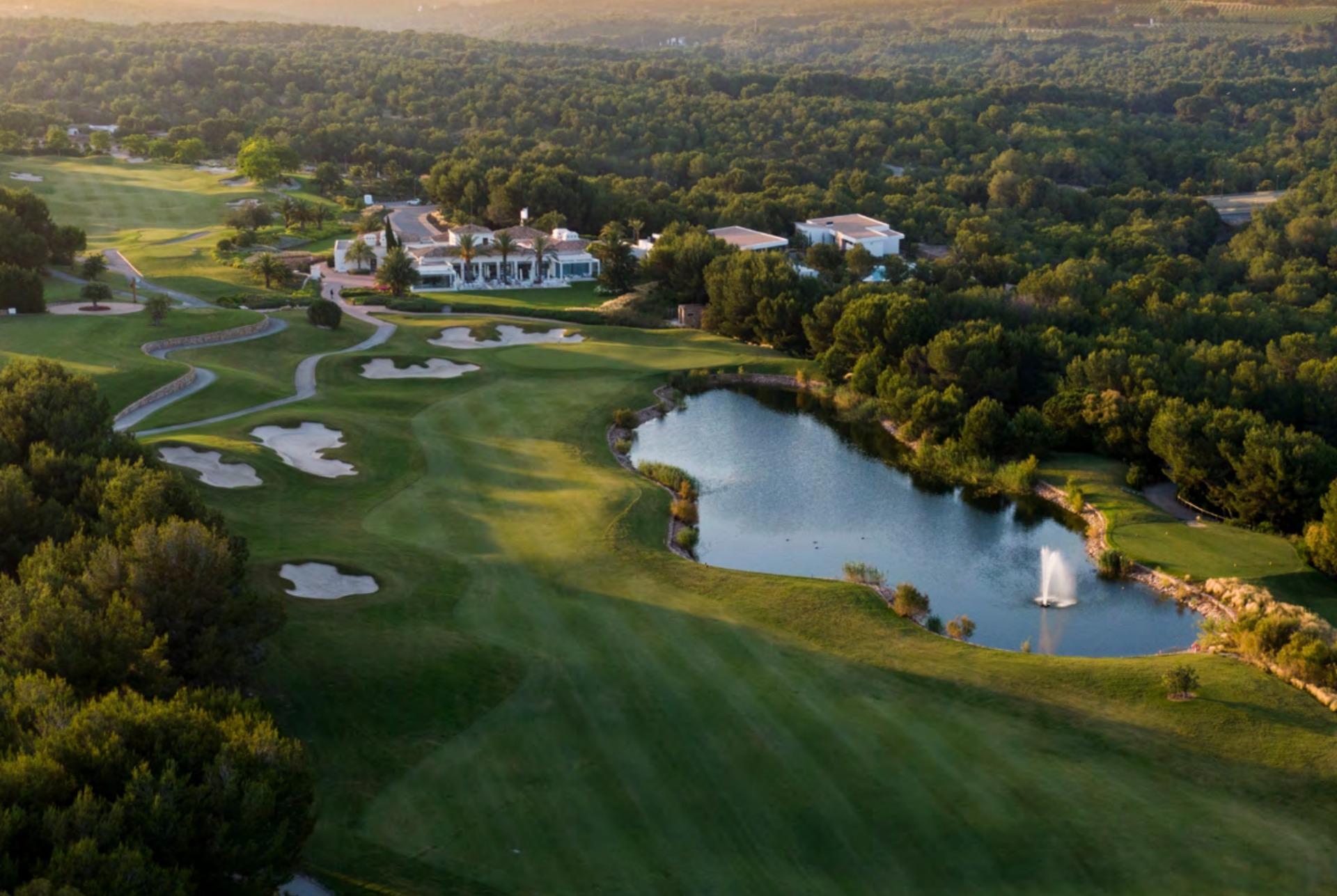 For sale - 2 Bedroom 2 Bathroom Apartment in Orihuela - Las Colinas Golf  - Alicante