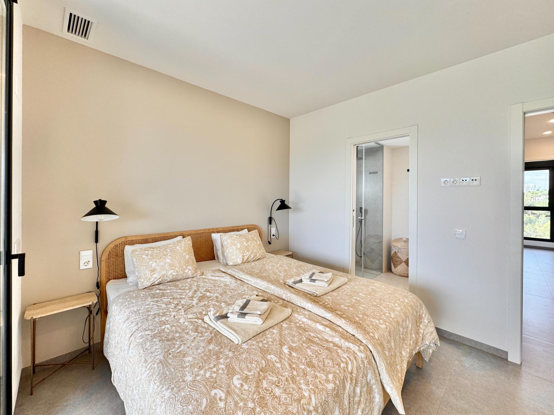 For sale - 2 Bedroom 2 Bathroom Apartment in Orihuela - Las Colinas Golf  - Alicante