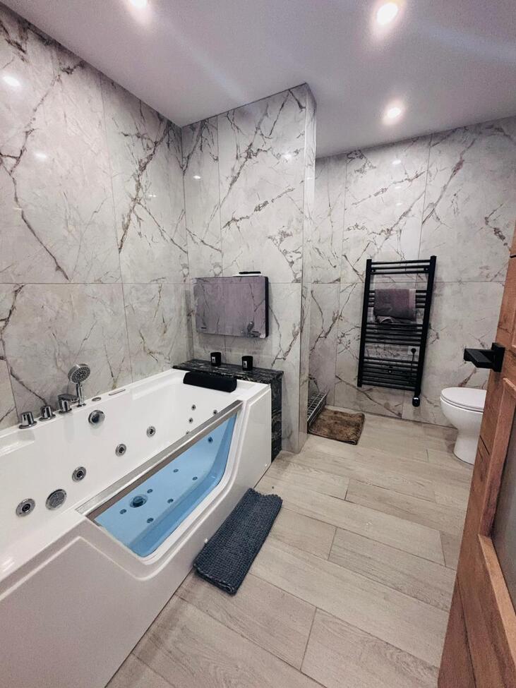 For sale - 4 Bedroom 2 Bathroom Town House in San Miguel de Salinas - Inland  - Alicante