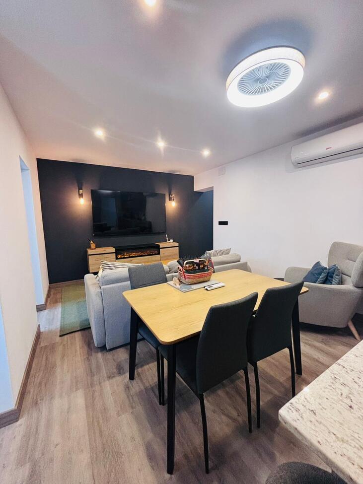 For sale - 4 Bedroom 2 Bathroom Town House in San Miguel de Salinas - Inland  - Alicante