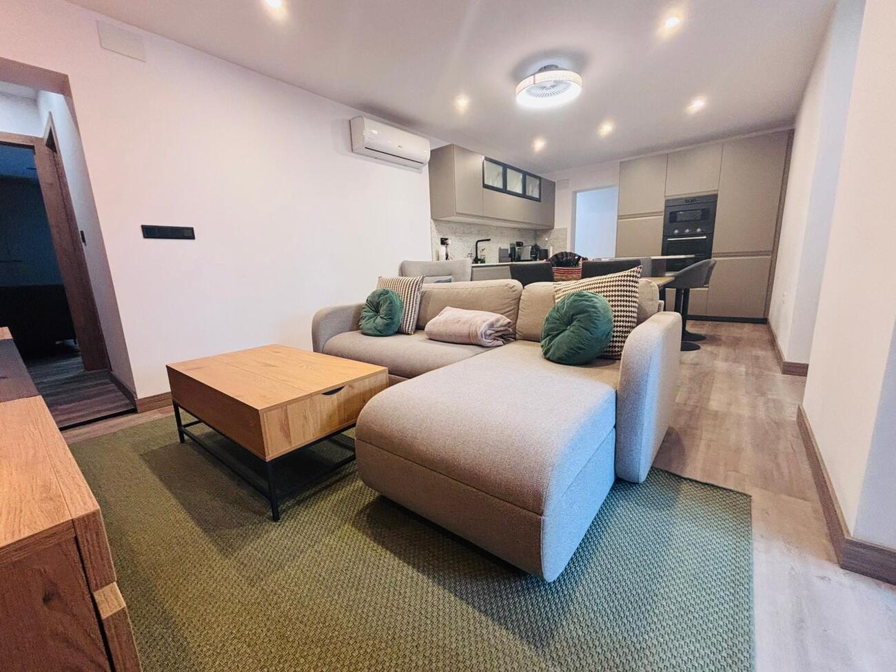 For sale - 4 Bedroom 2 Bathroom Town House in San Miguel de Salinas - Inland  - Alicante