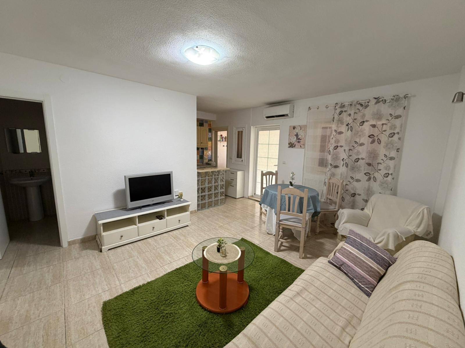 For sale - 2 Bedroom 1 Bathroom Apartment in La Zenia - La Zenia - Alicante