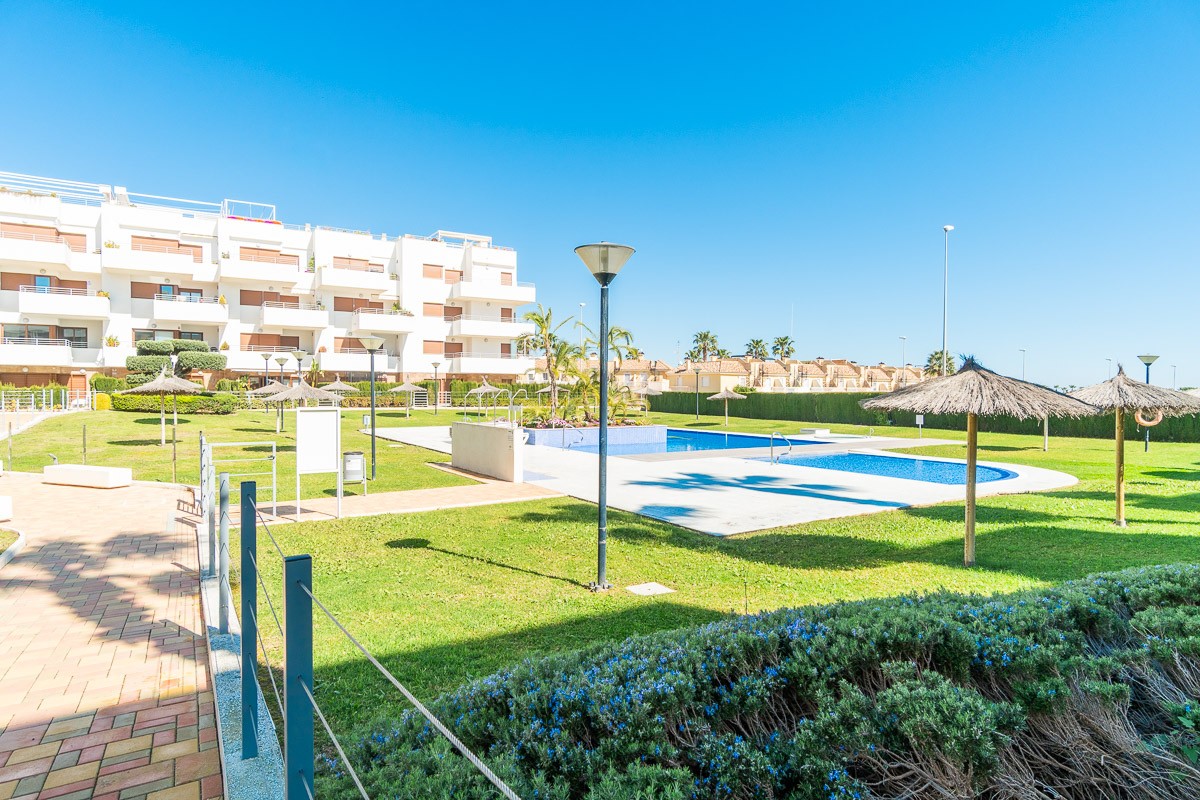 For sale - 2 Bedroom 2 Bathroom Apartment in Lomas de Cabo Roig - Costa Blanca  - Alicante