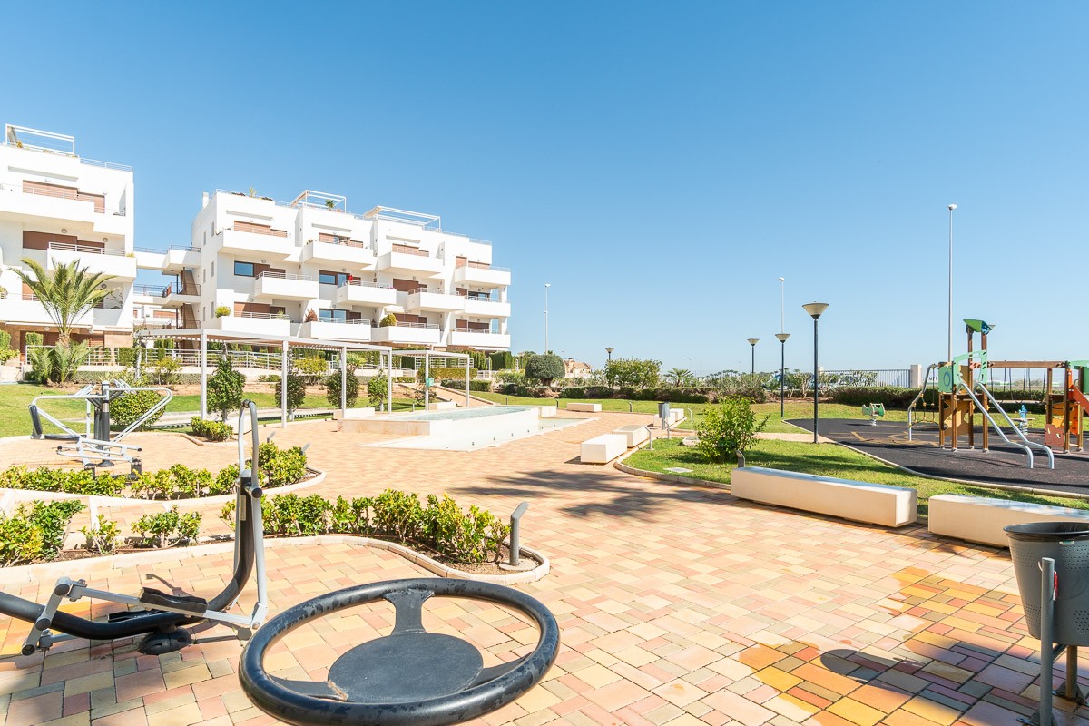 For sale - 2 Bedroom 2 Bathroom Apartment in Lomas de Cabo Roig - Costa Blanca  - Alicante