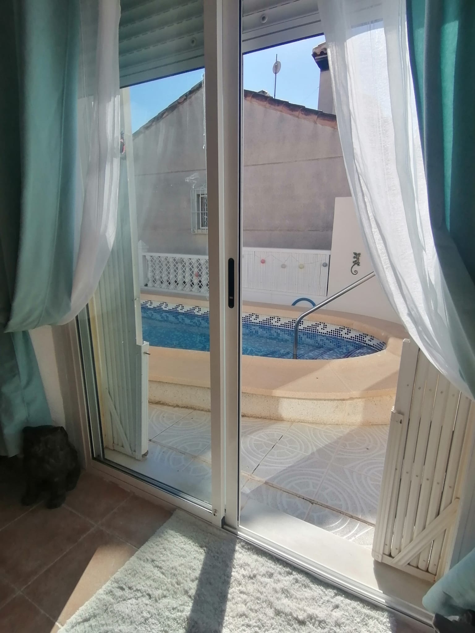 For sale - 3 Bedroom 3 Bathroom villa in San Miguel De Salinas -  - Alicante