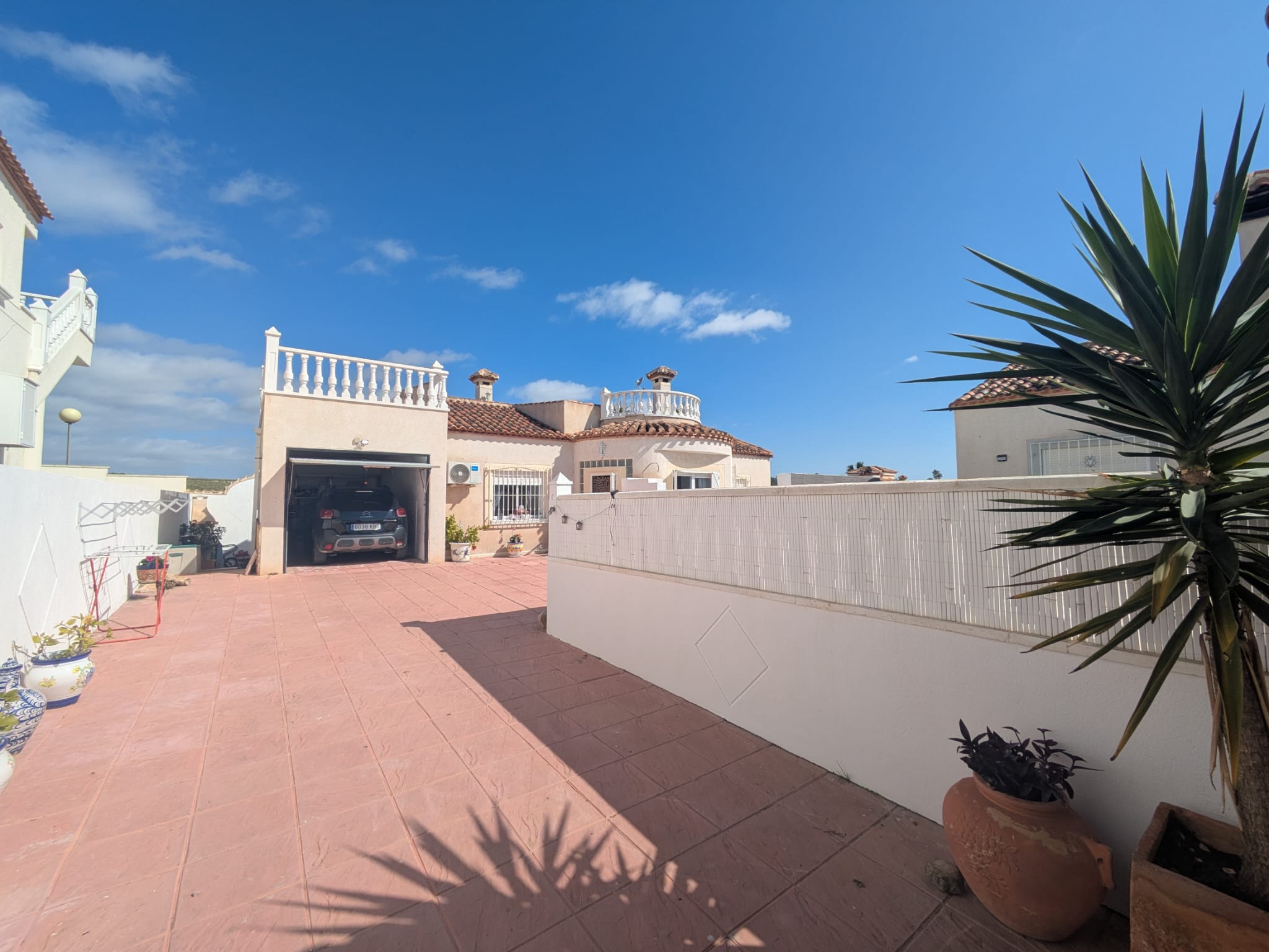 For sale - 3 Bedroom 3 Bathroom villa in San Miguel De Salinas -  - Alicante