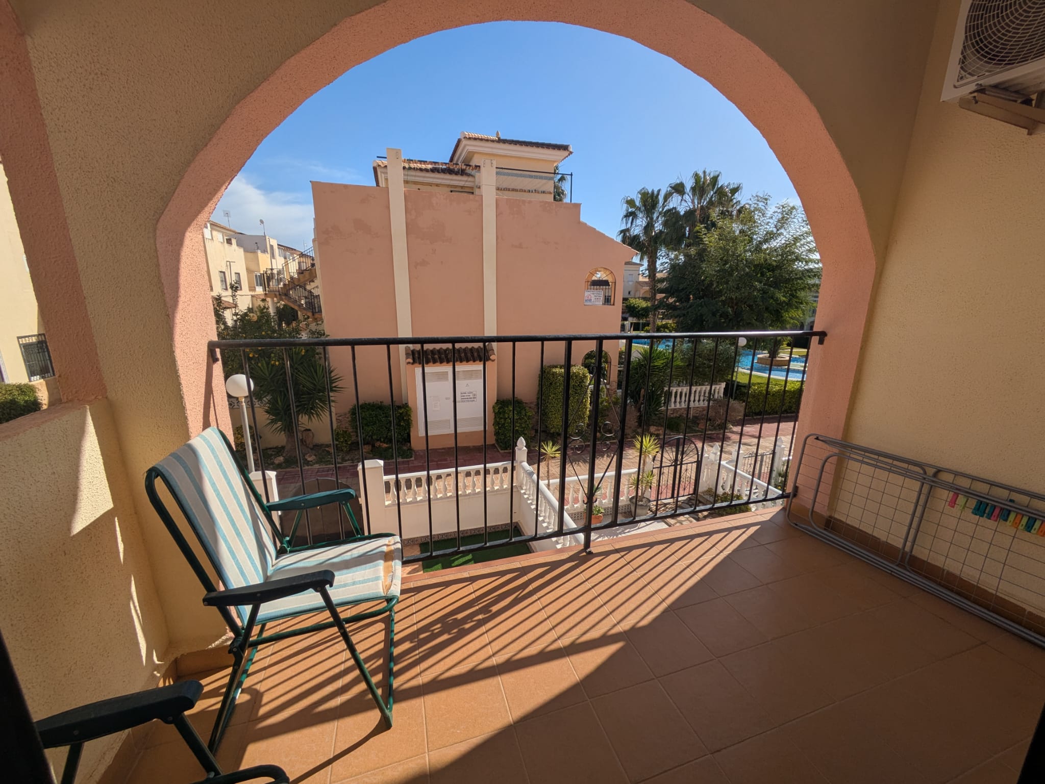 For sale - 3 Bedroom 1 Bathroom town house in Playa Flamenca -  - Alicante